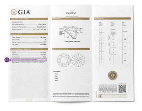 钻石AGL证书和GIA证书是两种常见的钻石鉴定证书，它们在以下几个方面存在一些差异：